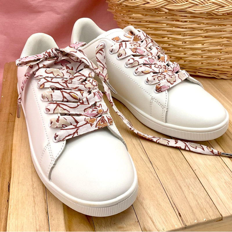 Lacets fleuris revendeurs boutique chaussures fabrication française - Tes lacets sont défaits