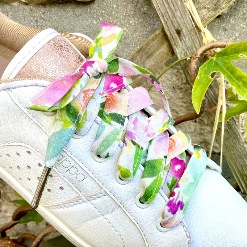Lacets faits-main tissu fleuri vert violet blanc - Tes lacets sont défaits