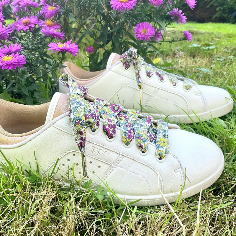 Lacets en tissu petites fleurs | Tes lacets sont défaits