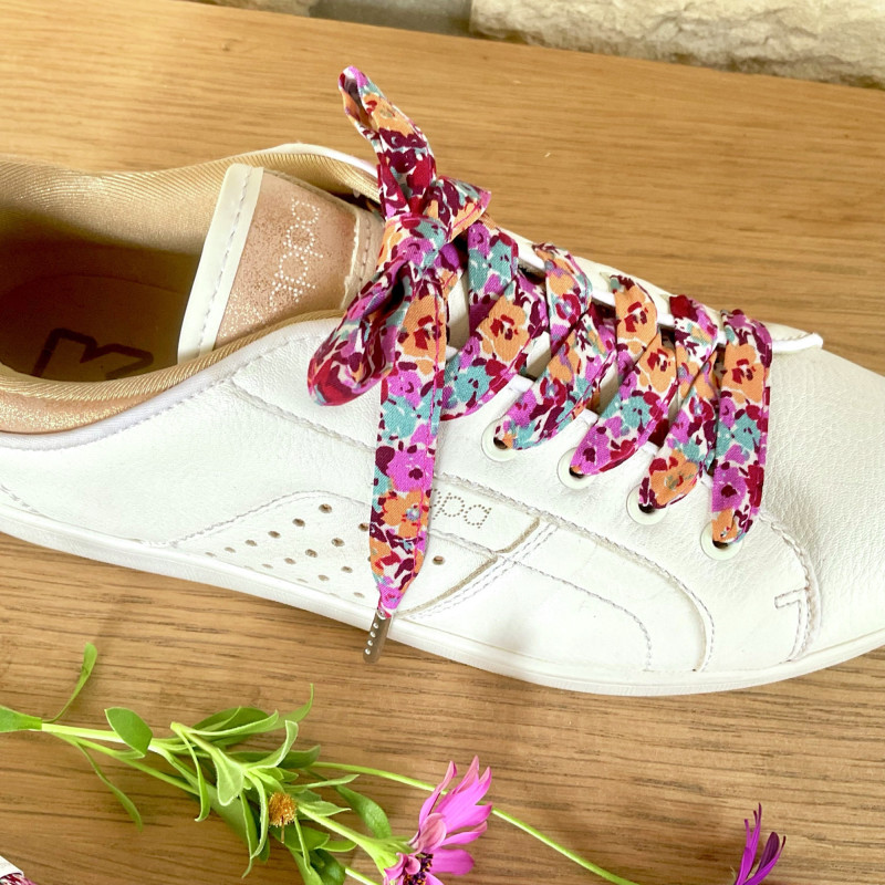 Tes lacets sont défaits | Lacets en tissus fleuris pour tes baskets